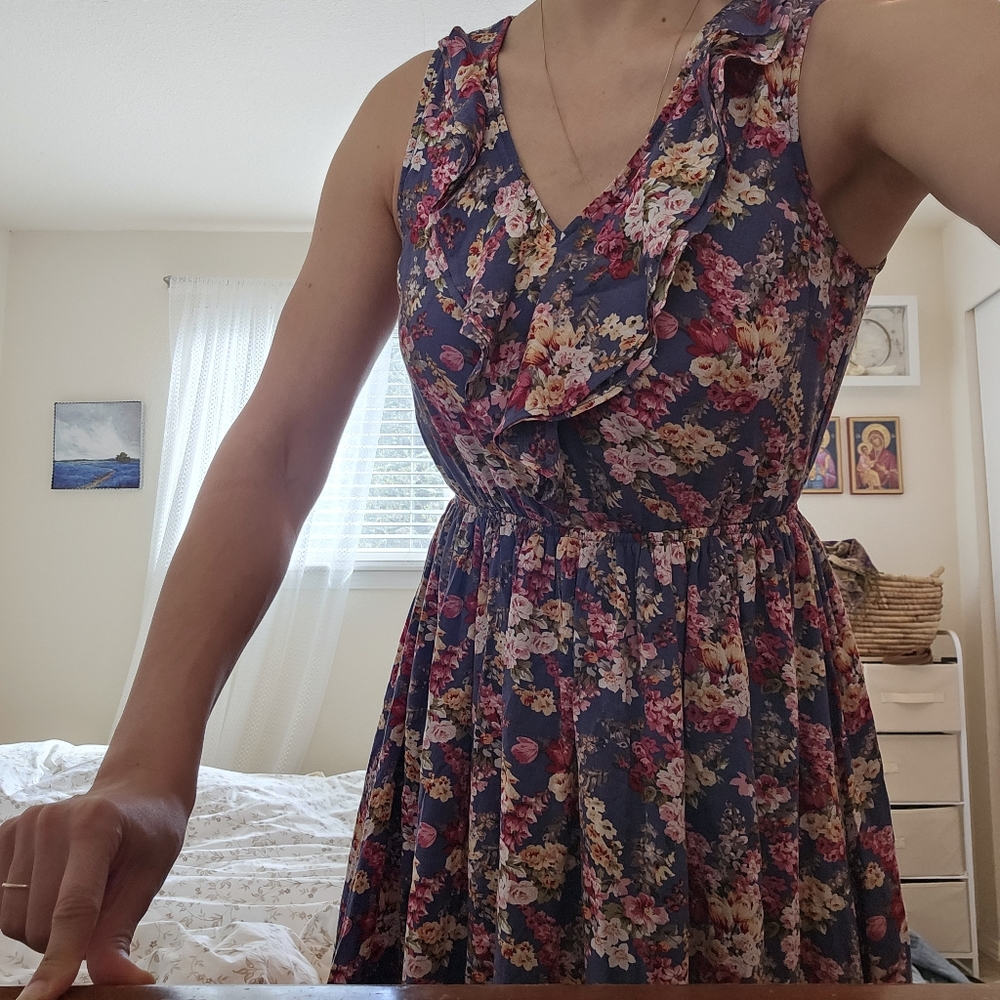 Floral Maxi Dress from Doe and Rae - Picture 8 of 8